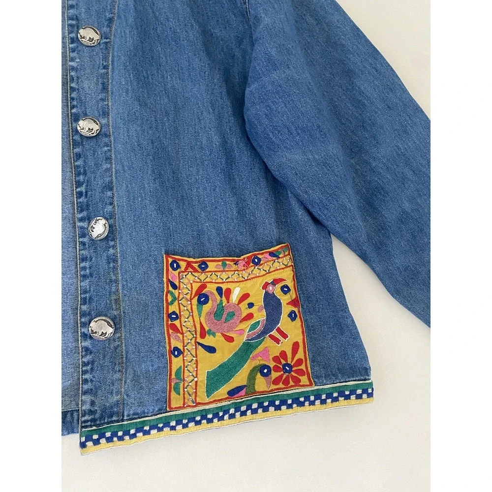 Chicos Denim Jacket Sz 1 Embellished Embroidered Birds & Floral Buffalo Button - Picture 7 of 16